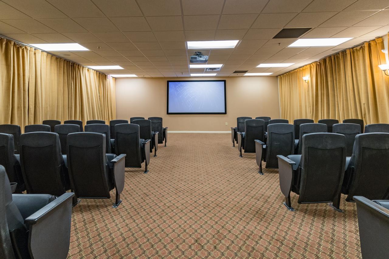 Vacation Village In The Berkshires Hancock Eksteriør billede The auditorium at the Center for BrainHealth